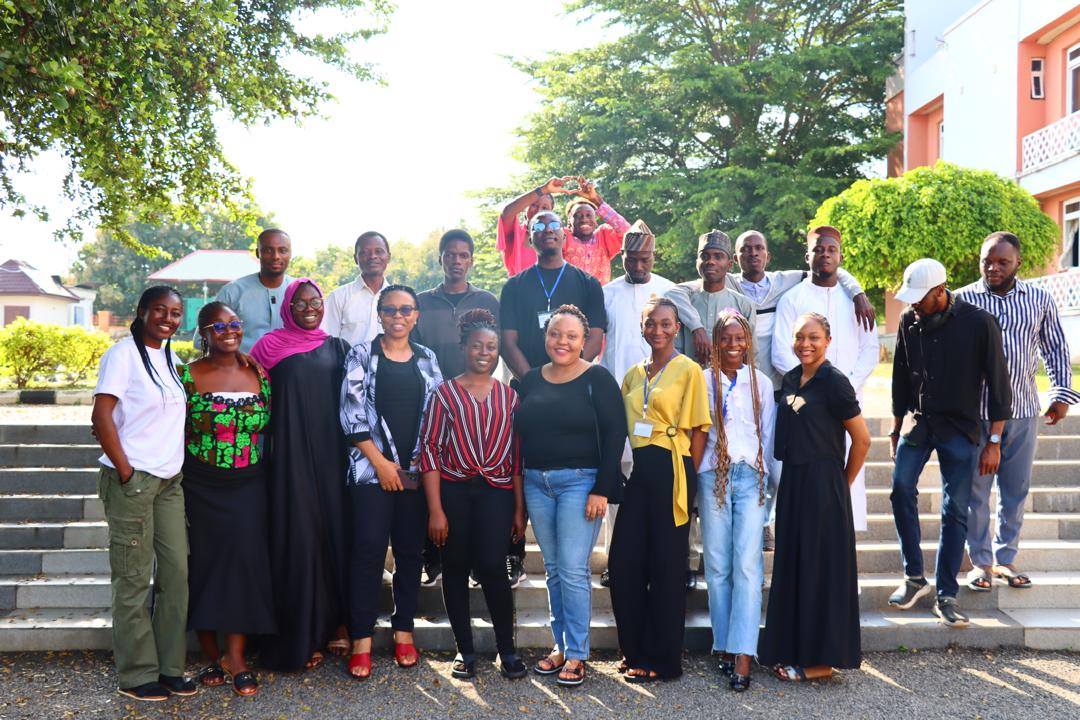 FES alumni network members